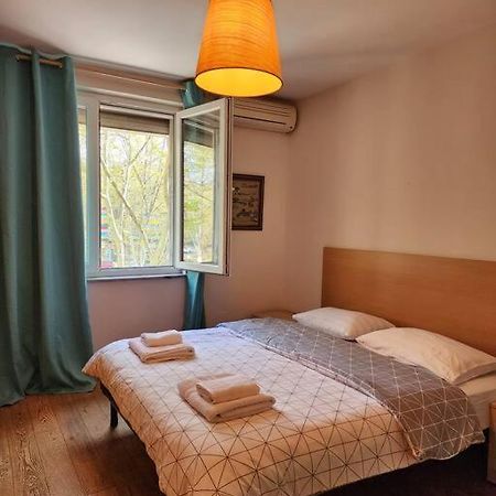 Vintage Flavor Apartment/Home Tirana Buitenkant foto